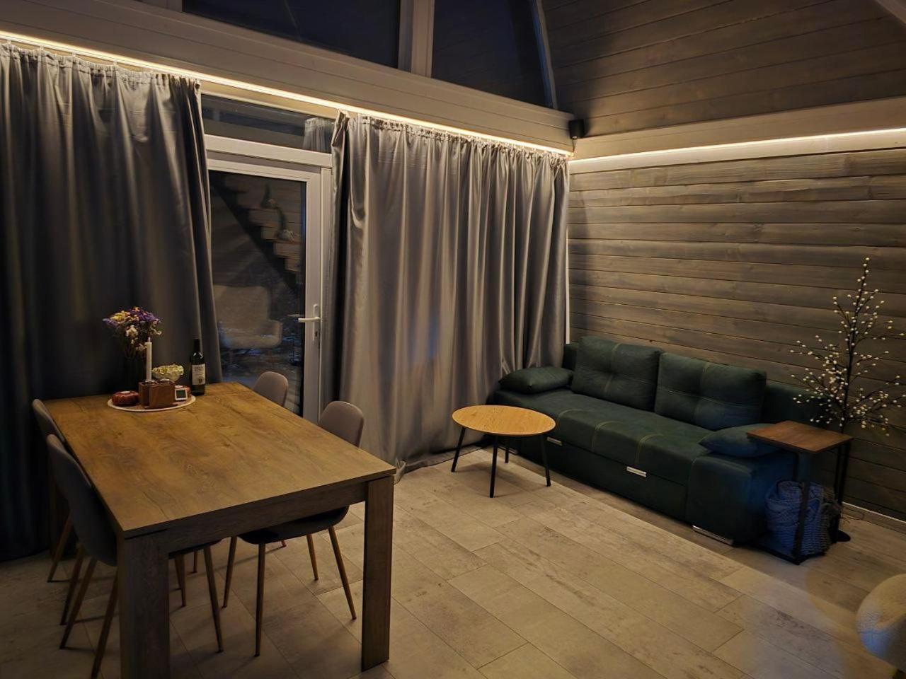 Holiday home Black Dora *